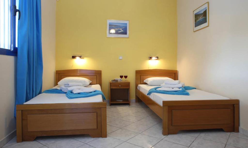 Theocharis Bros - Studios Apartments Áyios Nikítas Esterno foto