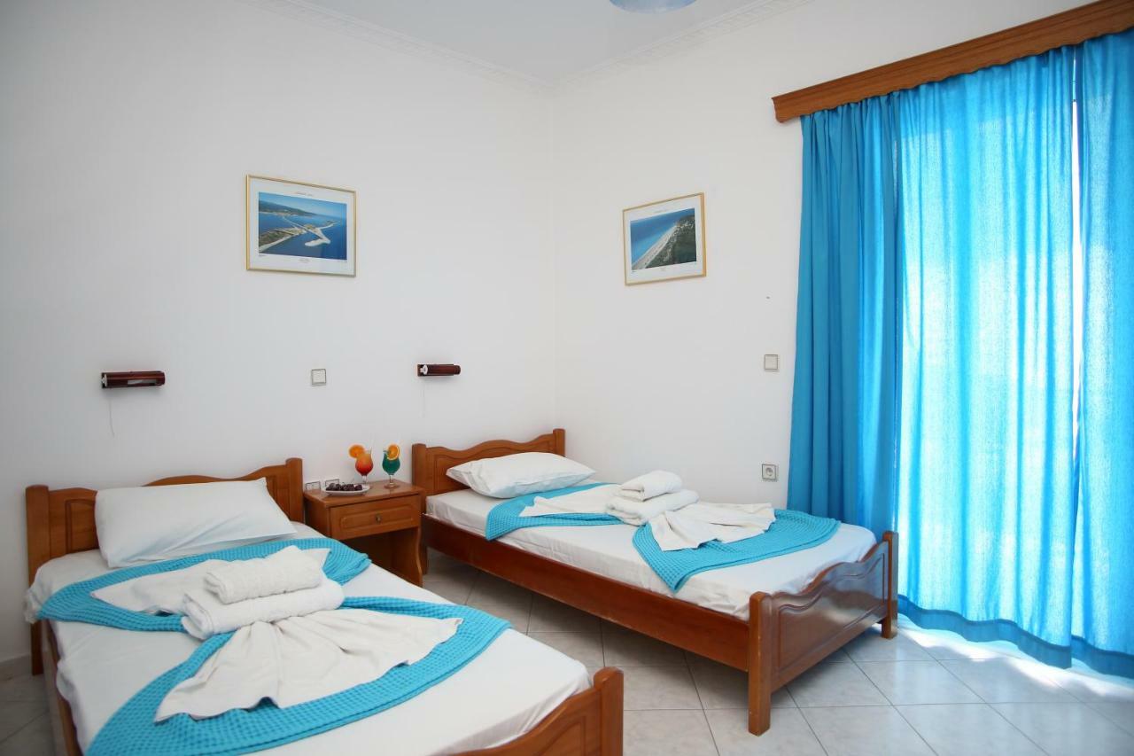 Theocharis Bros - Studios Apartments Áyios Nikítas Esterno foto