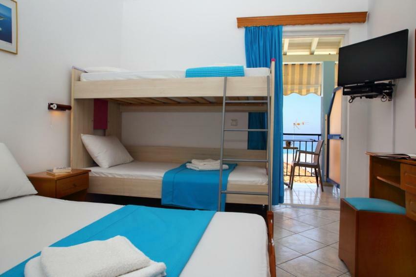 Theocharis Bros - Studios Apartments Áyios Nikítas Esterno foto